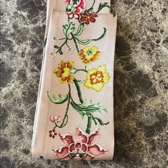 Christian Dior twilly logo floral dusty rose pink neck tie or bag handle scarf - Picture 6 of 7